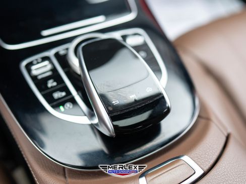 Used 2017 Mercedes-Benz E 300 image 35