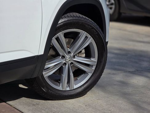 Used 2018 Volkswagen Atlas S image 14