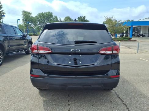 Certified 2023 Chevrolet Equinox LS w/ LS Convenience Package FWD image 6