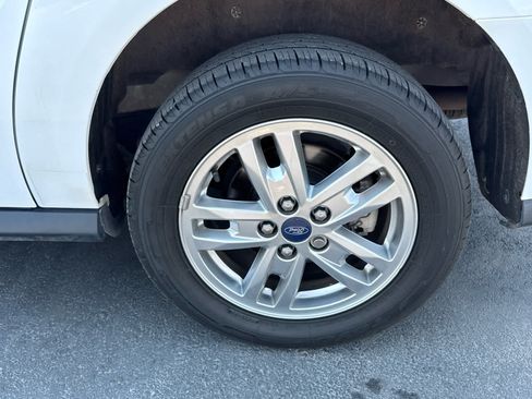 Used 2019 Ford Transit Connect XLT FWD image 15