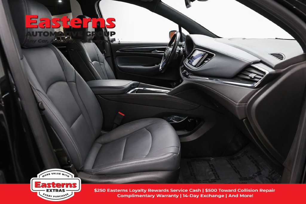 Used 2023 Buick Enclave Essence AWD/4WD image 26