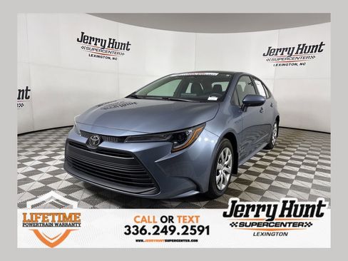 Used 2026 Toyota Corolla LE FWD image 1