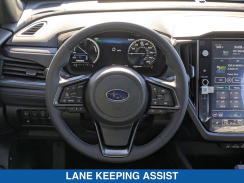Used 2025 Subaru Forester Limited AWD/4WD image 16
