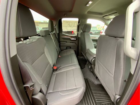 New 2026 GMC Sierra 1500 Elevation image 32