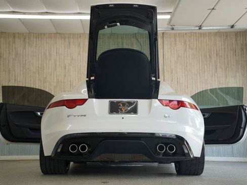 Used 2015 Jaguar F-TYPE R RWD image 34