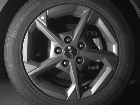 Used 2025 Kia K4 FWD image 13