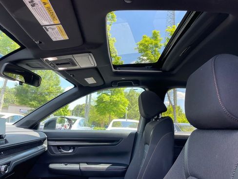 Certified 2025 Honda CR-V Sport image 27