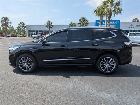 Used 2022 Buick Enclave Essence w/ LPO, Hit The Road Package image 7