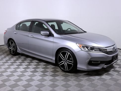 Used 2017 Honda Accord Sport Special Edition image 6