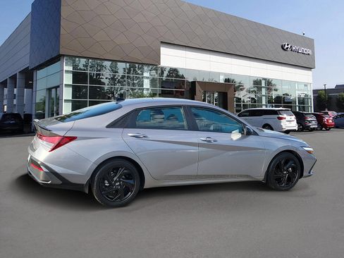 Certified 2026 Hyundai Elantra Sport FWD image 2