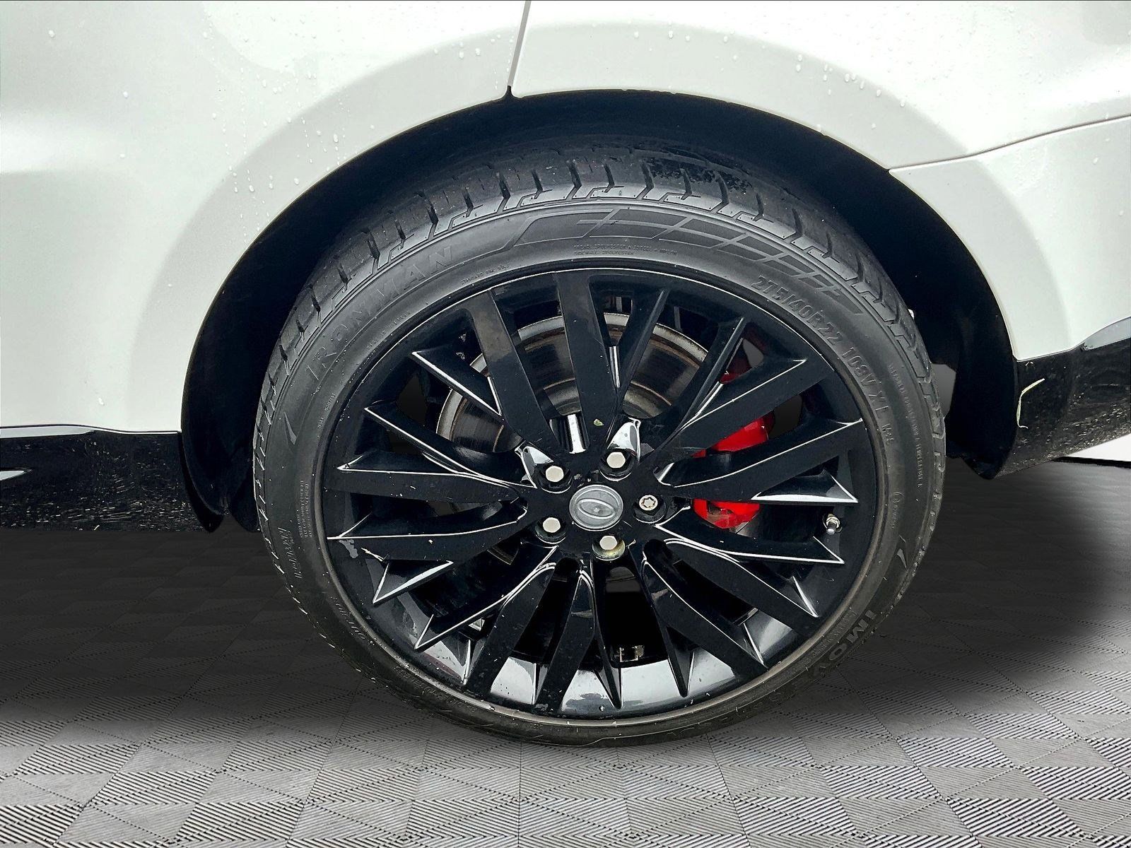 Used 2018 Land Rover Range Rover Sport HSE AWD/4WD image 34