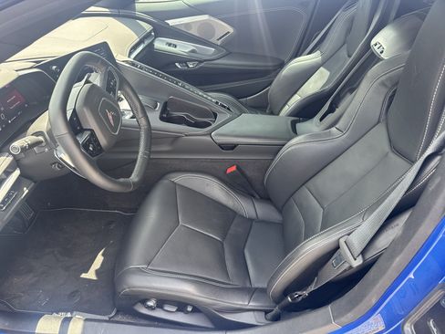 Used 2020 Chevrolet Corvette Stingray Preferred Cpe w/ 2LT Preferred Equipment Group RWD image 4