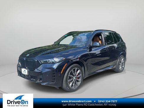 Used 2024 BMW X5 xDrive40i w/ M Sport Package AWD/4WD image 1