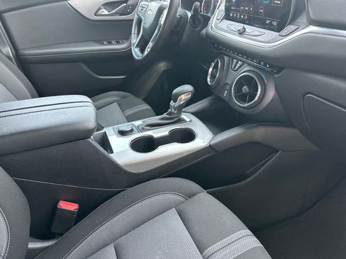 Used 2025 Chevrolet Blazer LT AWD/4WD image 16