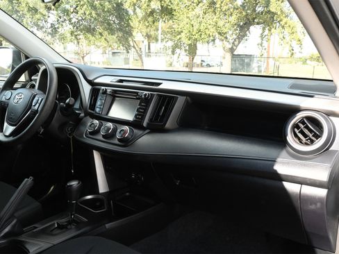 Used 2017 Toyota RAV4 LE image 24