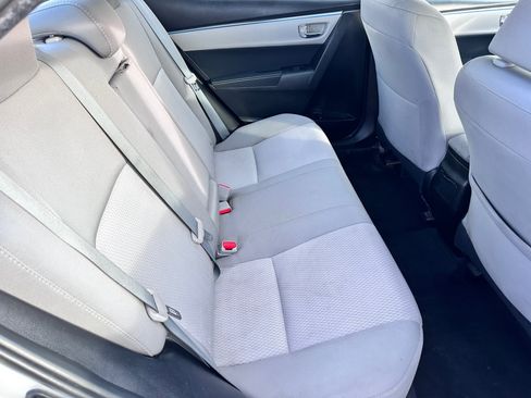 Used 2015 Toyota Corolla LE image 8