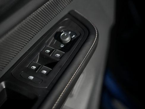 Used 2024 Volkswagen Atlas Cross Sport SEL Premium R-Line image 29