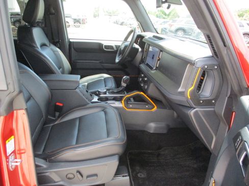 Certified 2024 Ford Bronco Badlands image 20