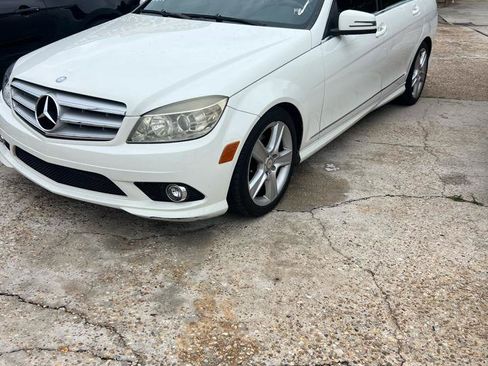 Used 2010 Mercedes-Benz C 300 4MATIC Sedan image 3