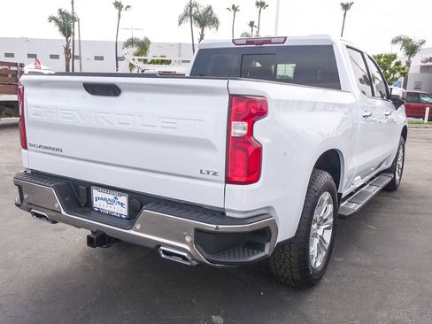 New 2026 Chevrolet Silverado 1500 LTZ w/ LTZ Premium Package AWD/4WD image 7