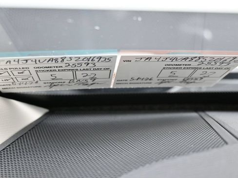 Used 2025 Mitsubishi Outlander SE AWD/4WD image 10