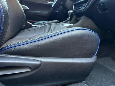 Used 2017 Toyota Corolla L image 19