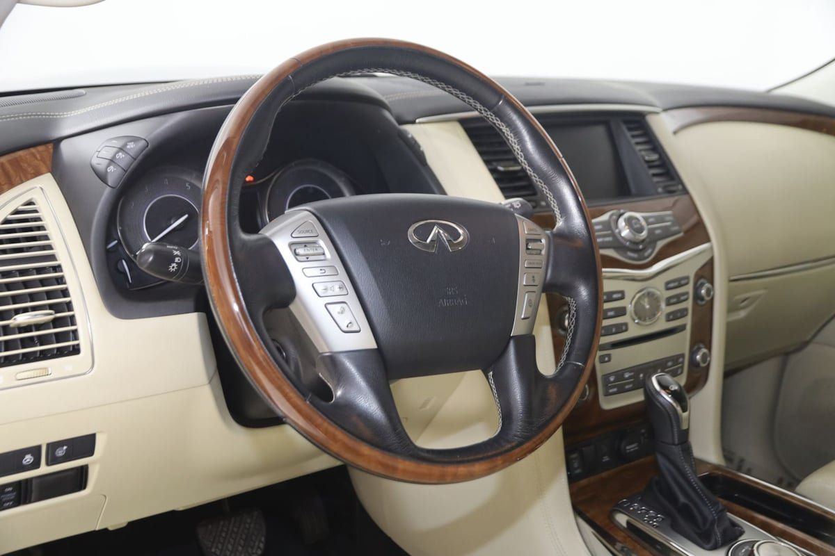 Used 2018 INFINITI QX80 4WD w/ Driver Assistance Package image 6