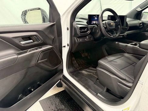 Used 2024 Chevrolet Silverado EV W/T AWD/4WD image 30