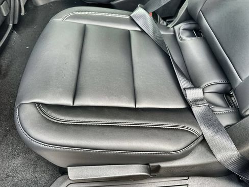 New 2026 GMC Acadia Elevation w/ Elevation Premium Package AWD/4WD image 17