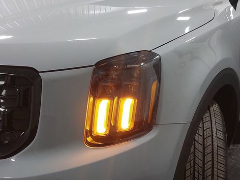 New 2025 Kia Telluride EX X-Line image 35
