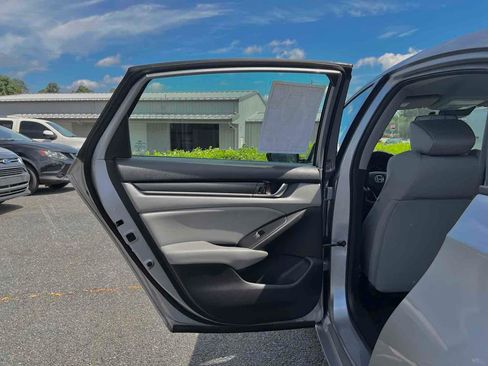 Used 2019 Honda Accord LX image 15
