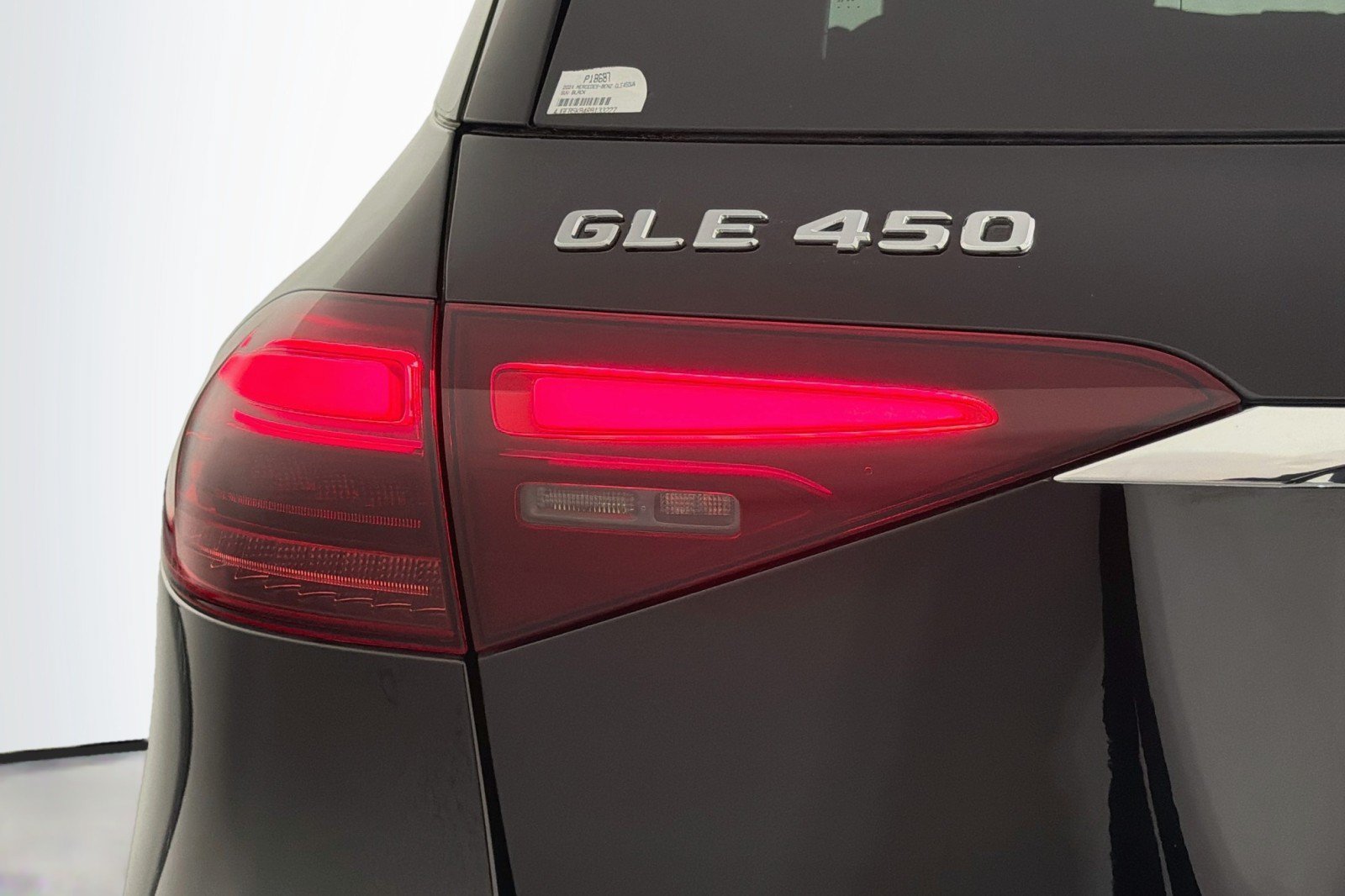 Certified 2024 Mercedes-Benz GLE 450 4MATIC image 18