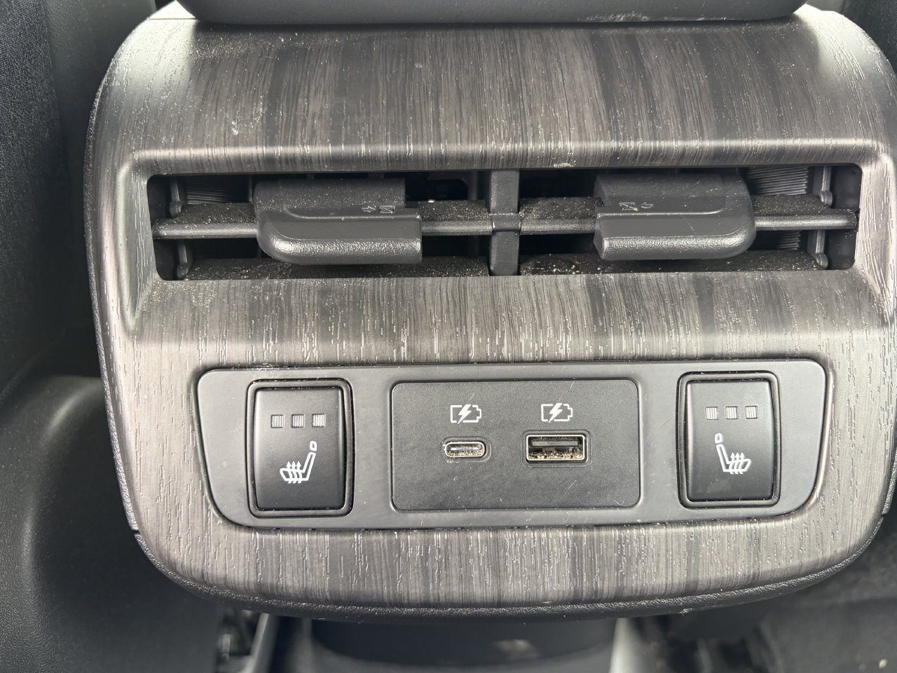 Certified 2024 Nissan Ariya AWD image 12