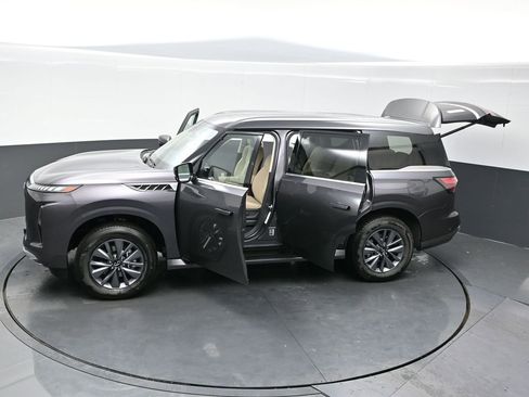 Used 2025 INFINITI QX80 Pure image 27