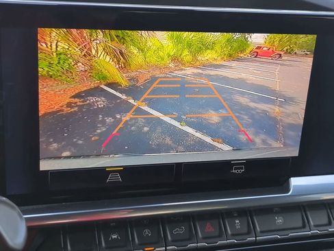 Used 2024 Chevrolet Silverado 1500 LT image 28