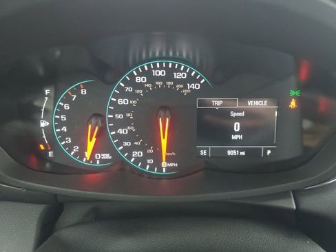 Used 2022 Chevrolet Trax LT w/ LT Convenience Package image 12