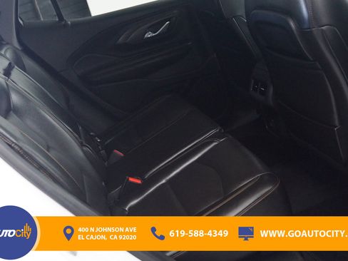 Used 2020 GMC Terrain SLT image 13