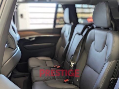 Used 2024 Volvo XC90 B6 Plus AWD/4WD image 25