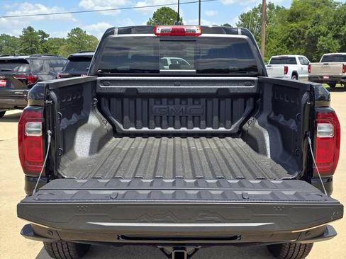 New 2026 GMC Canyon AT4 w/ LPO, Skid Plate Package AWD/4WD image 8