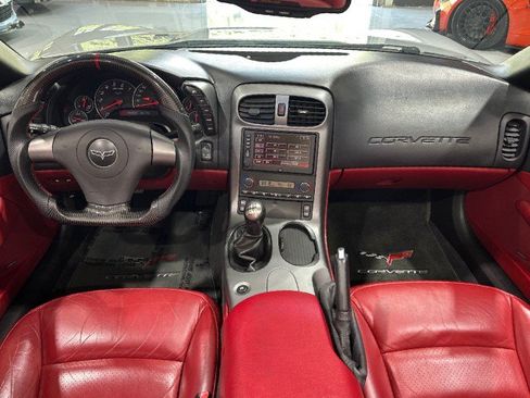 Used 2006 Chevrolet Corvette Convertible w/ Preferred Equipment Group RWD image 61