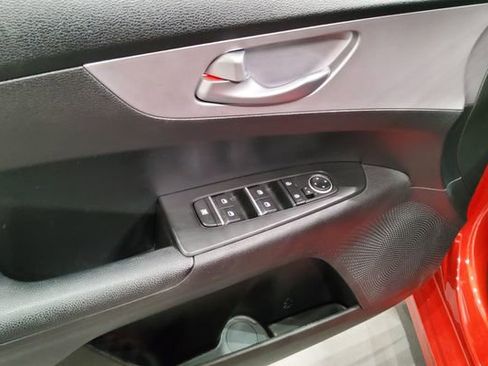 Used 2023 Kia Forte LXS w/ LXS Technology Package image 36