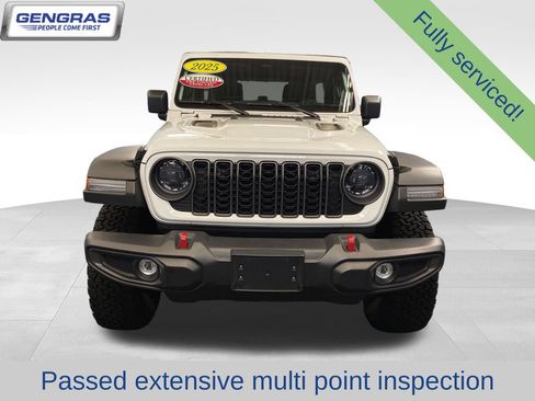 Certified 2025 Jeep Wrangler Unlimited Rubicon AWD/4WD image 2