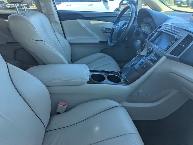 Used 2011 Toyota Venza w/ Premium Pkg #2 FWD image 7