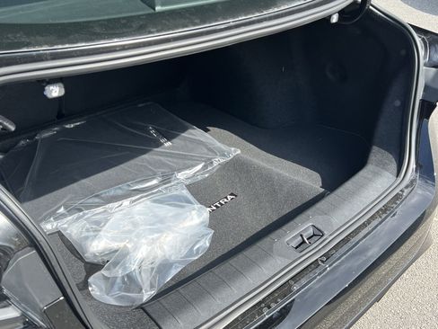 New 2026 Nissan Sentra SR w/ Floor Mat Package FWD image 21