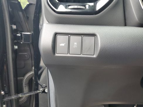 Used 2025 Honda Pilot EX-L image 28