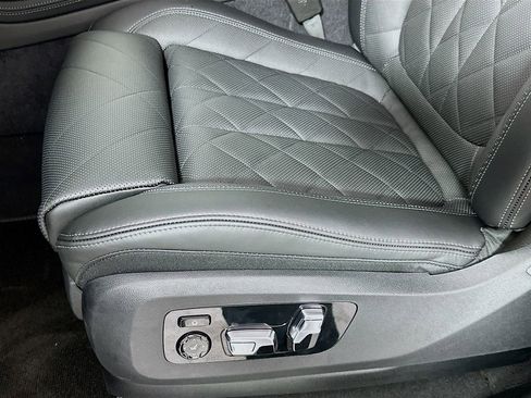 New 2026 BMW X7 xDrive40i w/ M Sport Package image 21