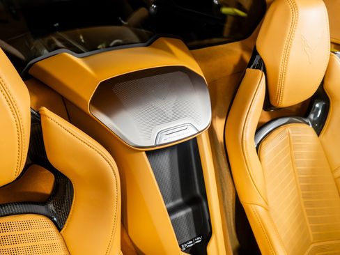 Used 2020 Chevrolet Corvette Stingray Premium Cpe w/ 3LT image 32