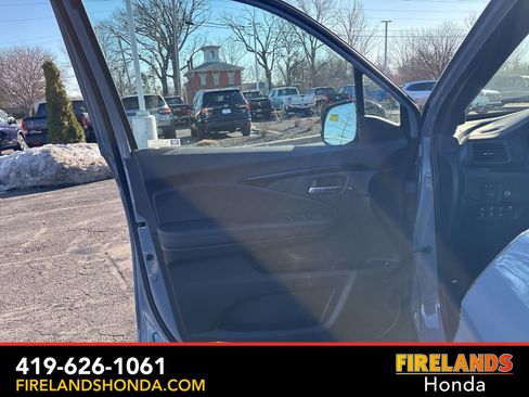 New 2026 Honda Ridgeline Black Edition image 11