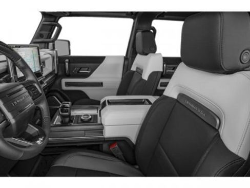 Used 2025 GMC Hummer EV 2X image 11