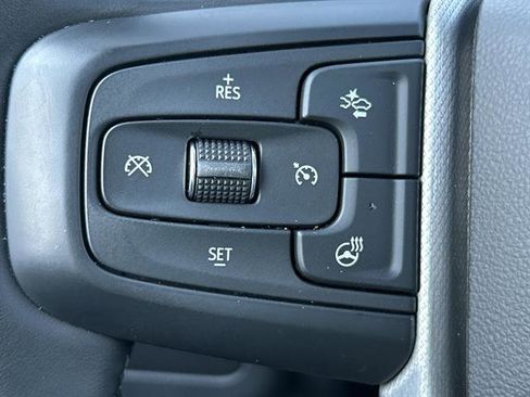 Used 2024 GMC Yukon XL Denali image 14